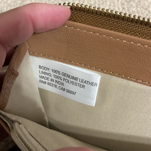 Lucky Brand wallet - Picture 7 of 7